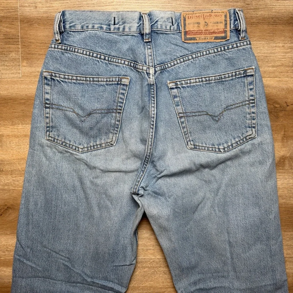 Diesel Jeans Men 28x30 Blue Straight Leg Made Italy Distressed Wash Y2K (Tag 30)